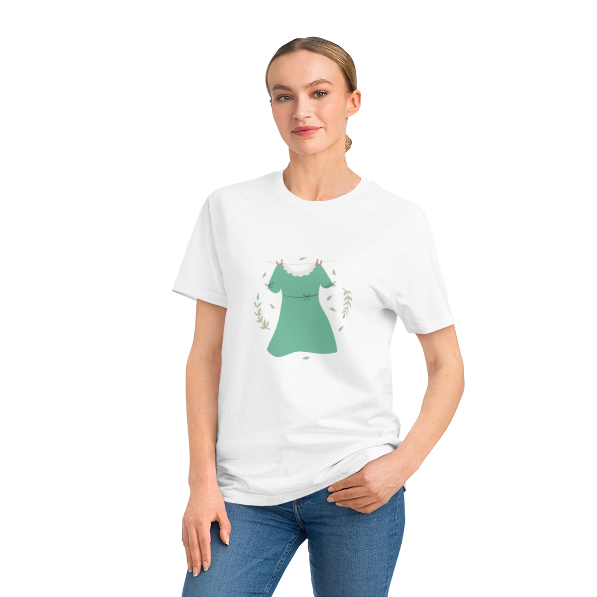t shirt donna in cotone organico con un vestito verde stilizzato 1750243394 52717